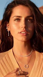 Her smile lights up rooms without even trying too hard. ❤️😍