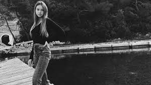 Auf instagram posten die beiden ein selfie. Kritik Im Netz Das Predigen Die Geissens Ihren Tochtern Promiflash De