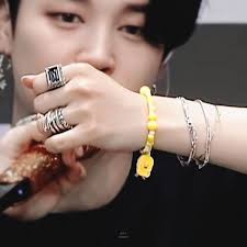 Karin Vela (velakarin35)