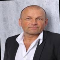 10+ "Tom Koob" profiles