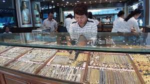 We did not find results for: Harga Emas Stabil Lisnawati Lebih Pilih Beli Emas Dibandingkan Baju Lebaran Tribun Bali