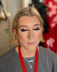 Mollie Baird's Instagram, Twitter & Facebook