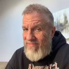 Chris Moir (@CHRISMOIR007)