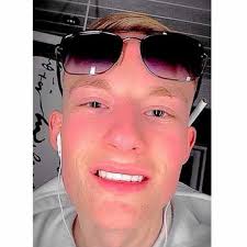 Stream Daniel Miko music