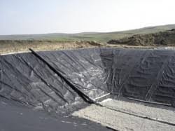 Construcţia platformei a început în primăvara acestui an iar zilele trecute autorităţile locale au recepţionat lucrarea. Depozite Pentru Gunoiul De Grajd Proiecte Pentru DrÄgus Soars Si Jibert Monitorul De FÄgÄraÈ