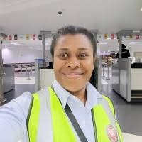 40+ "Linda Robin" profiles