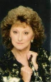 Mary Snover's Instagram, Twitter & Facebook