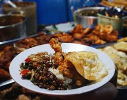 Menu bakmi jawa juga menjadi salah satu kuliner jogja legendaris loh detikers. Kuliner Tengah Malam Di Jogja Menu Sahur Dengan Gudeg