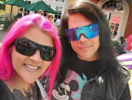 Evie Strange (@tourfiend) • Instagram photos and videos