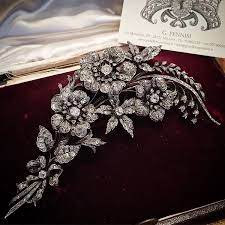 Gioielleria Pennisi Sur Instagram 19th Century Diamond Spray Brooch Pennisi Gioielleriapennisi Milano Gold Jewelry Stores Antique Jewelry Tiaras Jewellery