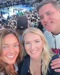 Photos by Dawn Mitchell (@dawnatfox9) · May 12, 2025