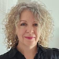 Michele Castner's Instagram, Twitter & Facebook