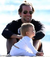 ↑ bradley cooper and irina shayk pictured together for first time (неопр.). Der Ruhm Zu Kopf Gestiegen Mit So Verruckten Namen Strafen Stars Ihren Nachwuchs