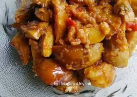 Resep jengkol goreng kecap pedas bahan bahan 500 gram jengkol tua 3 siung bwg putih 4 siung bwg merah 9 buah cabe rawit. Resep Jengkol Goreng Bumbu Oleh Mursita Afriyanti Siysi Cookpad