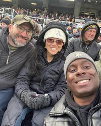 A great night with great people 💙 #HappilyEverAguilar