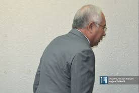 Bossku awek lu dm dekat insta tanya mana wa mau bawak jumpa muka budak tapi barang bak betina takyah isnin bikin bitin ah that booty lagi thick dari nike and im loving it tapau balik macam mcd lempar that body boom terpaksa gini dia yang nak, dia yang nak bak sini bak sini. Malu Apa Bossku Bergema Di Mahkamah