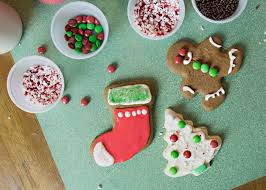 Sugar cookie icing | photo by rachel. How To Throw The Best Christmas Cookie Decorating Party