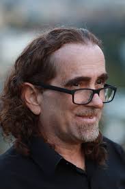 some people have drawn my attention to the fact that a homophobic ad  campaign is using 'porcelain'. needless to say we: a-didn't approve this  and b-have contacted them with a very firm '