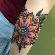 My Traditional Mandala Elbow Piece Done By Nary At Third Eye Gallery In Dallas I Absolutely Love The Elbow Tattoos Traditional Tattoo Elbow Half Sleeve Tattoo