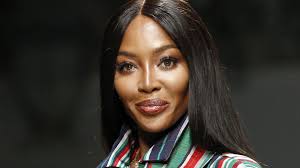 Naomi campbell says she has become the mother of a a baby girl. Kaum Zu Glauben Naomi Campbell Wird Schon 50 Jahre Alt Promiflash De