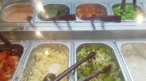 Whats Inside Pizza Hut S Salad Bar Youtube
