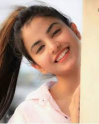 Farjana Khan's Instagram, Twitter & Facebook