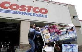 美國好市多 costco 是一家收費會員制的連鎖超市 只有付費會員或其攜帶的親友才能進入消費 好市多是全美最大的有機菜市場 全美最大的紅酒零售商 而且還賣 車 更一躍成為美國最大的汽車零售商 好市多厲害之處 不只很會賣東西 當所有的老闆都 costco membership
