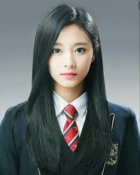 Dihubungi detikcom (23/03) gadis cantik bernama ika ayu lestari tersebut merupakan mantan tkw di malaysia. Ironic Di 2020 Kecantikan Orang Asia Anak Perempuan Gadis Cantik