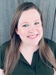 Lois Lott's Instagram, Twitter & Facebook