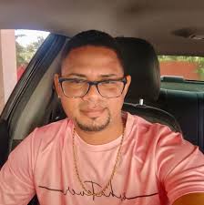 Vinicio Castillo Semán added a...