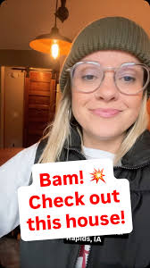 192 15th Ave SW Cedar Rapids, IA , She’s a beaut, Clark! , Seriously this  house checks all the boxes for a first time buyer, investor, or someone  looking to downsize. The 2 beds 1 bath is a manageable ...