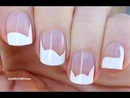 This is one of the easiest nail art at home ideas, especially if you love flowers. Ardhyo3d15pbim