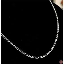 Cette chaine que nous avons soigneusement sélectionnée mesure 55 cm. Chaine En Argent Massif 55 Cm