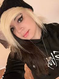 Hello! My name is Vanity, I'm 22 and I would love to make some new friends 