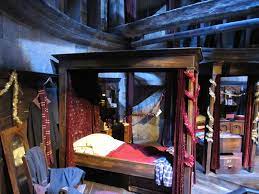 Boys Dorm Room Gryffindor Hogwarts Harry Potter Watford England Harry Potter Bedroom Dorm Room Gryffindor Dorm