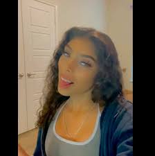 What are the best weekend hangout spots in Tomball?