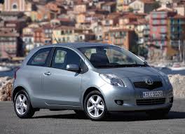 The disconcerting aspect is that at night there are no gauges or little lights in front. Toyota Yaris 3 Doors Specs Photos 2006 2007 2008 Autoevolution