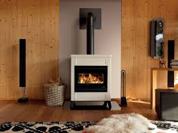 Chauffage Bois 21 Cheminees Ou Poeles A Bois Pellets Et Granules Poele A Bois Bois De Chauffage Decoration Maison