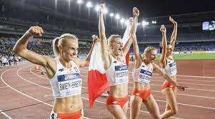 Polska sztafeta 4x400 m gotowa na @wasilesia21 💃👊 #worldrelays #400m #athlete Sztafeta 4x400 Metrow Ze Zlotym Medalem Mistrzostw Swiata Popisowy Bieg Aniolkow Matusinskiego Biegowe Pl Wszystko O Bieganiu