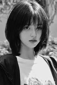 Jade Mart's Instagram, Twitter & Facebook