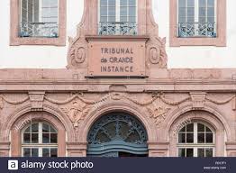 Lorsqu'il statue en matière pénale, il est dénommé tribunal correctionnel ou, à compter. Tribunal Stockfotos Und Bilder Kaufen Alamy
