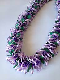 Floss Flower Ribbon Lei