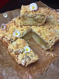 buttermilch streuselkuchen mit rhabarber apfelmus schnell und lecker streusel kuchen mohnkuchen mit streusel lecker backen