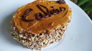 Le Calais Le Roi Des Desserts Calaisiens Patisserie Dessert Ete Fondue Au Chocolat