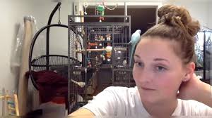 kiwi live talking with fans