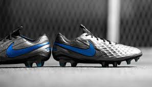 Chuteira Society Nike Tiempo Legend 7 Academy Tf Unissex
