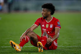 Diese drei stars wurden während des turniers väter. Kingsley Coman Subbed For Bayern Munich After First Half Knock Updated Bavarian Football Works