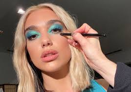 20 Stunning Blue Eyeshadow Looks 20 stunning blue eyeshadow looks