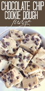 Chocolate Chip Cookie Dough Fudge A No Egg Cookie Dough Nourriture Gateaux Et Desserts Et Recettes De Cuisine