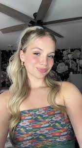 madelyn collins (@imadethisonanipad)